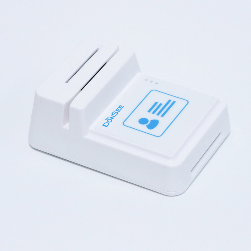 EST-100免驅(qū)第三代身份證社?？ㄗx卡器