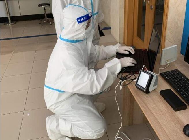 城投水務集團第一批9個營業(yè)廳已經(jīng)安裝“掃碼墩”